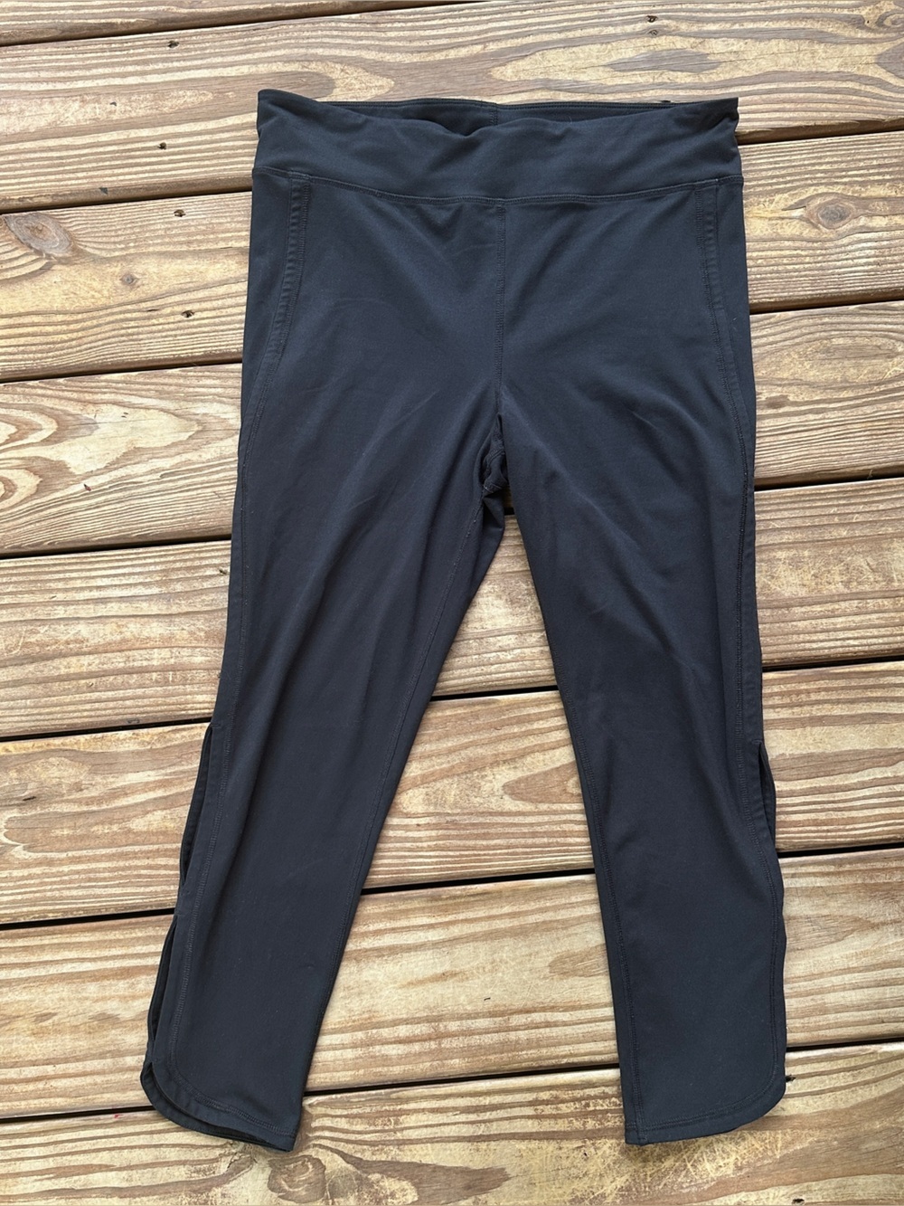 Free People FP Movement Black Cropped Leggings Side Slit Yoga Pants Women’s L/XL